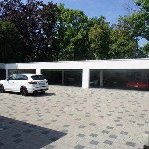 7-Garagenhof